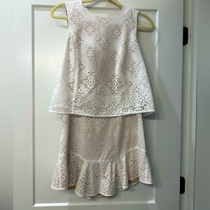 BCBG Size 2 Vivian sleeveless ruffle white dress